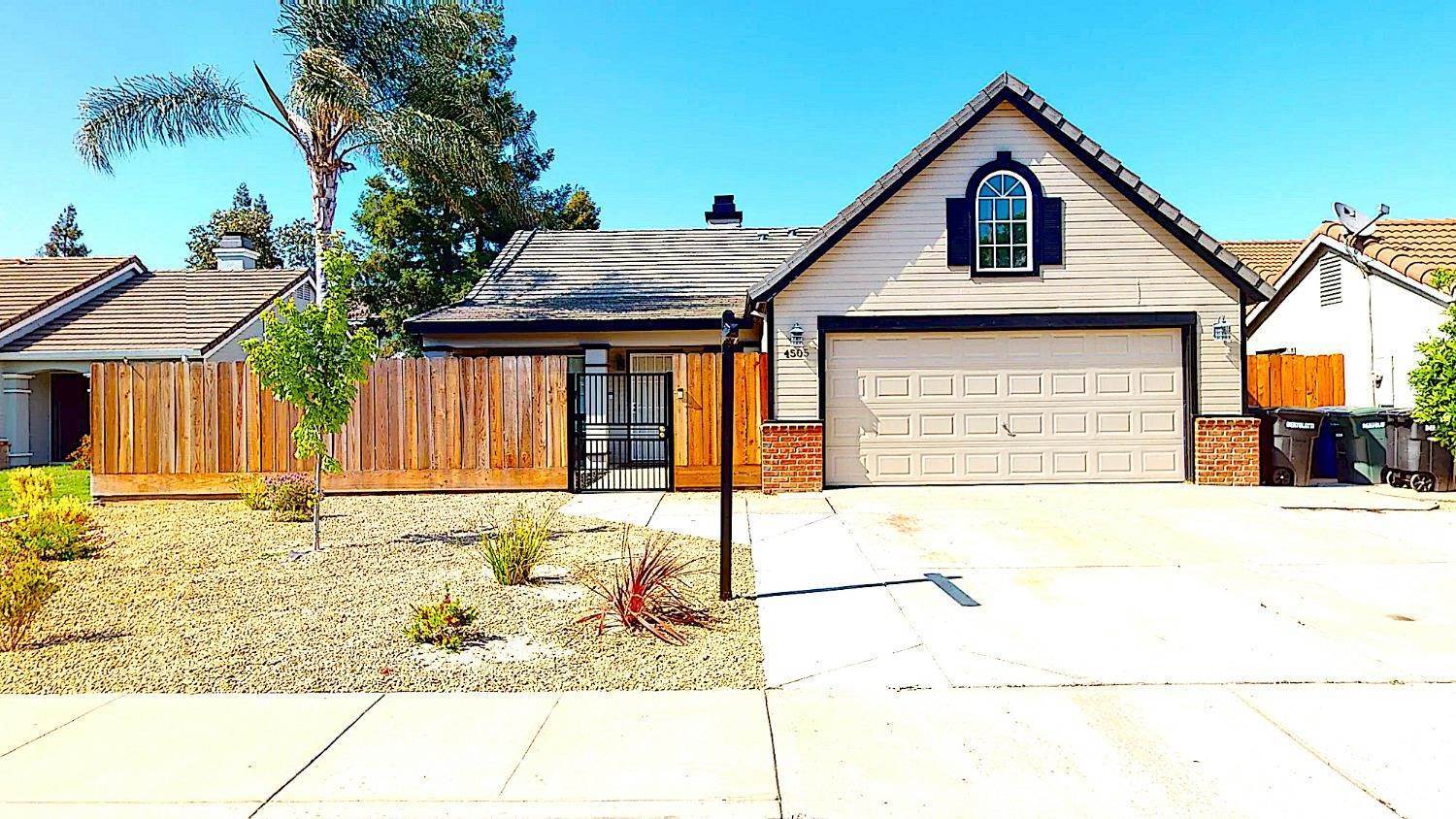 Single Family Homes por un Venta en 4505 Sun Ray Lane Salida, California 95368 Estados Unidos