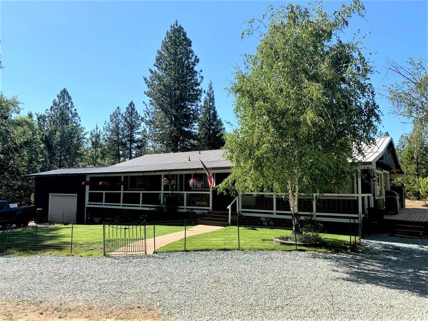 Single Family Homes 为 销售 在 168 Winton West Point, 加利福尼亚州 95255 美国