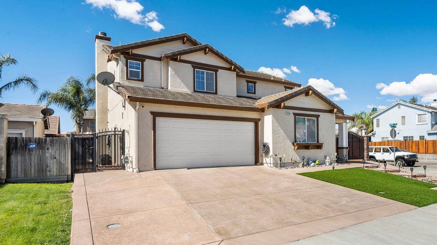 37. Single Family Homes for Active at 2558 Gaines Lane Tracy, California 95377 United States