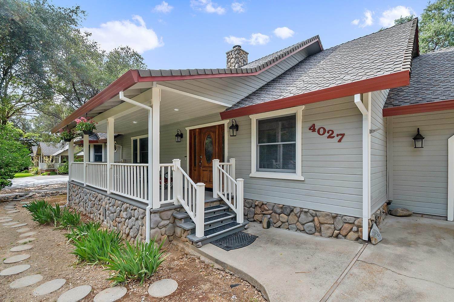 37. Single Family Homes for Active at 4027 Sayoma Lane Placerville, California 95667 United States