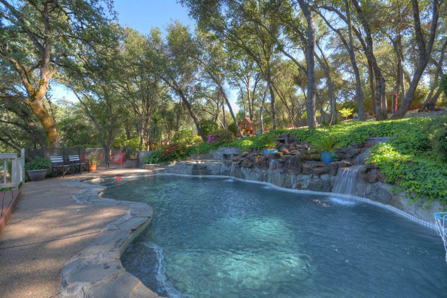 6. Single Family Homes for Active at 2222 Amherst Way El Dorado Hills, California 95762 United States