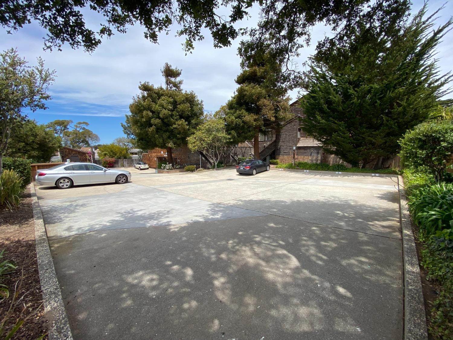 2. Condominiums for Active at 461 Dela Vina Avenue Monterey, California 93940 United States