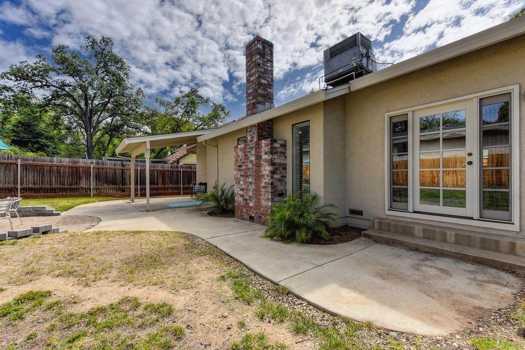 47. Single Family Homes for Active at 6248 Almond Avenue Orangevale, California 95662 United States