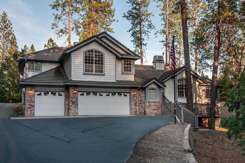 Single Family Homes for Active at 12609 Mindy Lane Nevada City, California 95959 United States
