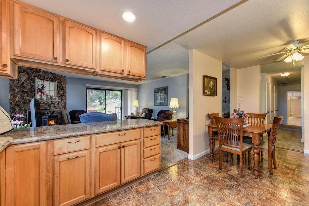 17. Single Family Homes for Active at 3109 Secret Lake Trail Cool, California 95614 United States