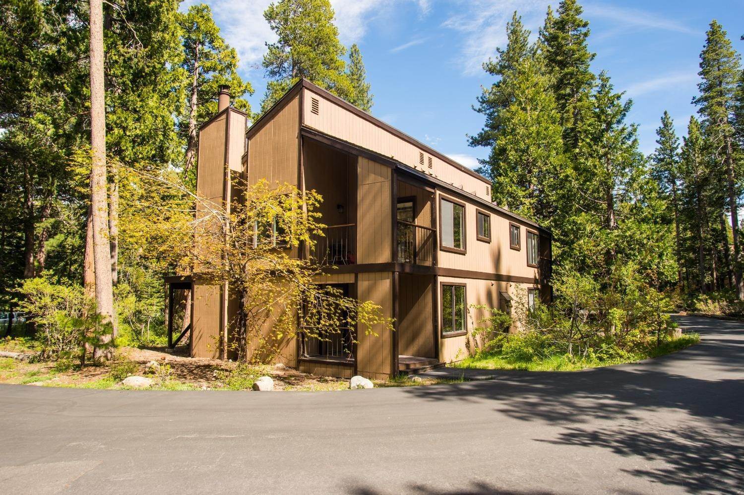 Townhouse for Active at 7110 State Hwy 89 Tahoma, California 96142 United States