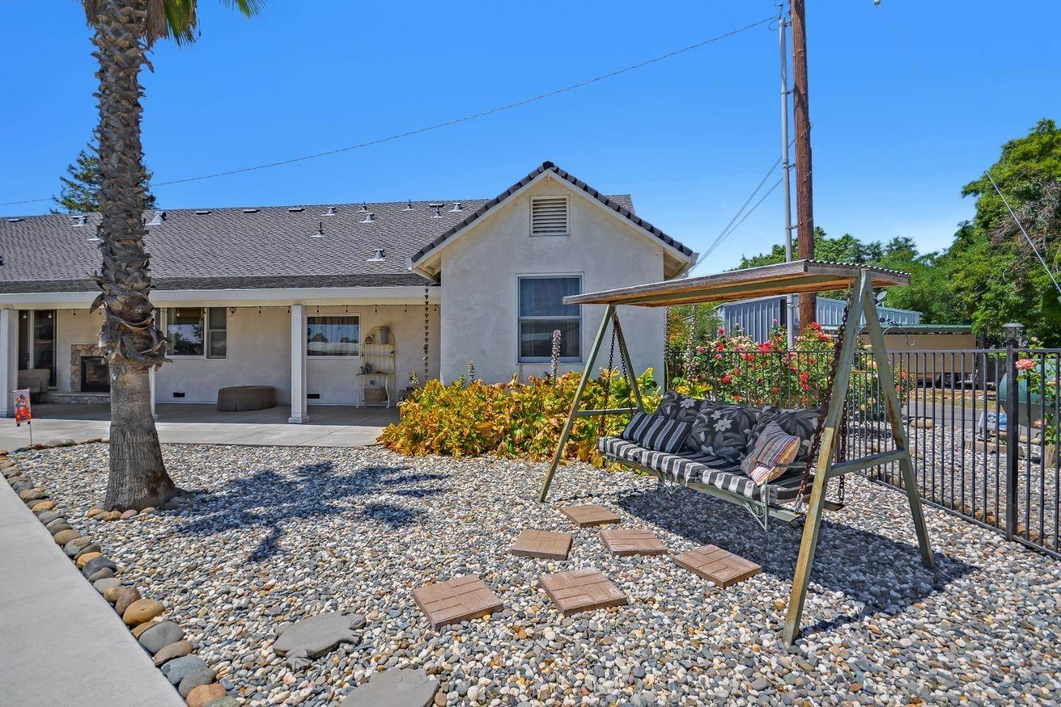41. Single Family Homes for Active at 6312 W 2nd Street Rio Linda, California 95673 United States