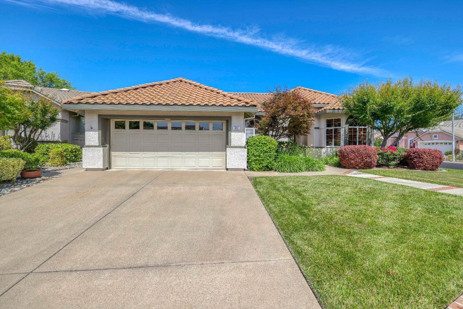 5. Single Family Homes for Active at 300 Comstock Court Roseville, California 95747 United States