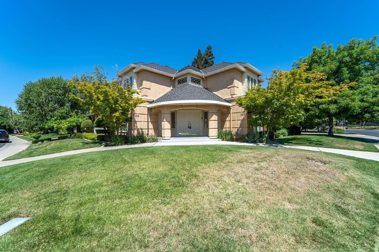 3. Single Family Homes for Active at 3233 Pleasant Bay Circle Modesto, California 95355 United States