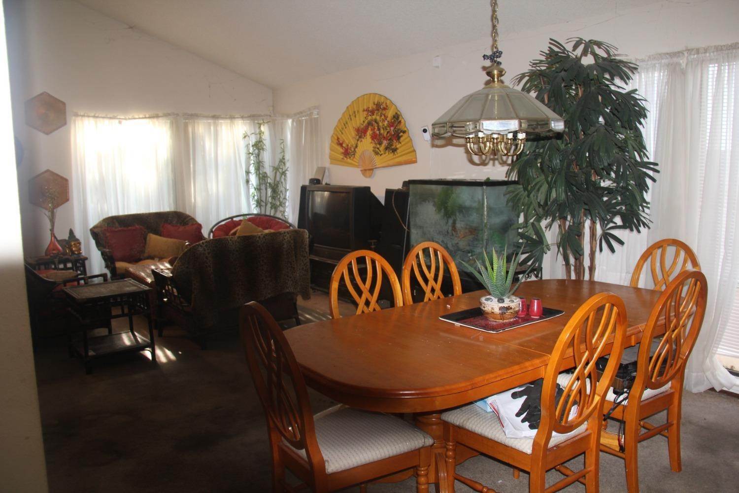 8. Single Family Homes for Active at 8082 Darien Circle Sacramento, California 95828 United States
