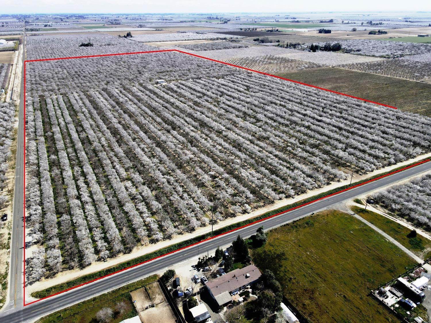 2. Agricultural Land 为 销售 在 Address Not Available Livingston, 加利福尼亚州 95334 美国