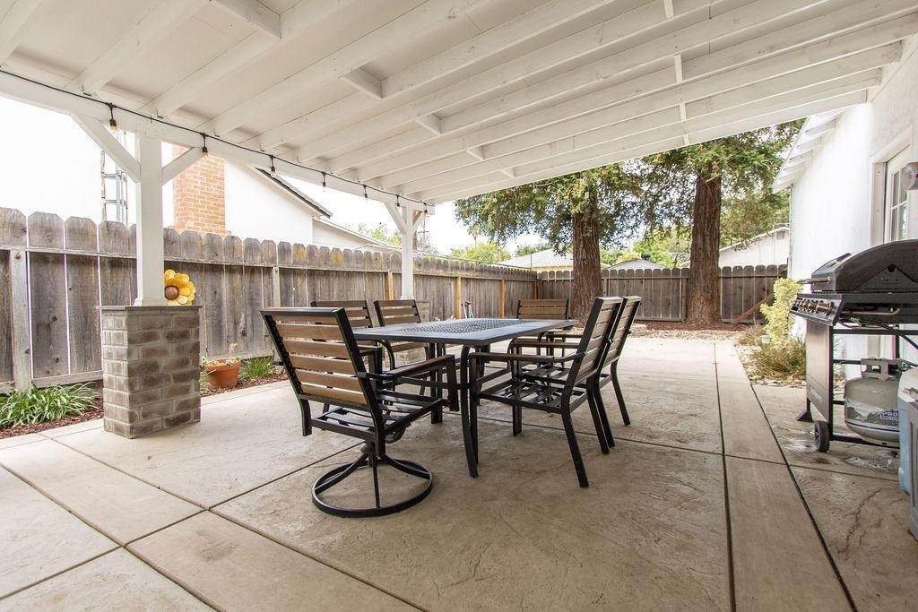 19. Single Family Homes for Active at 1640 Gulfstream Drive Modesto, California 95350 United States