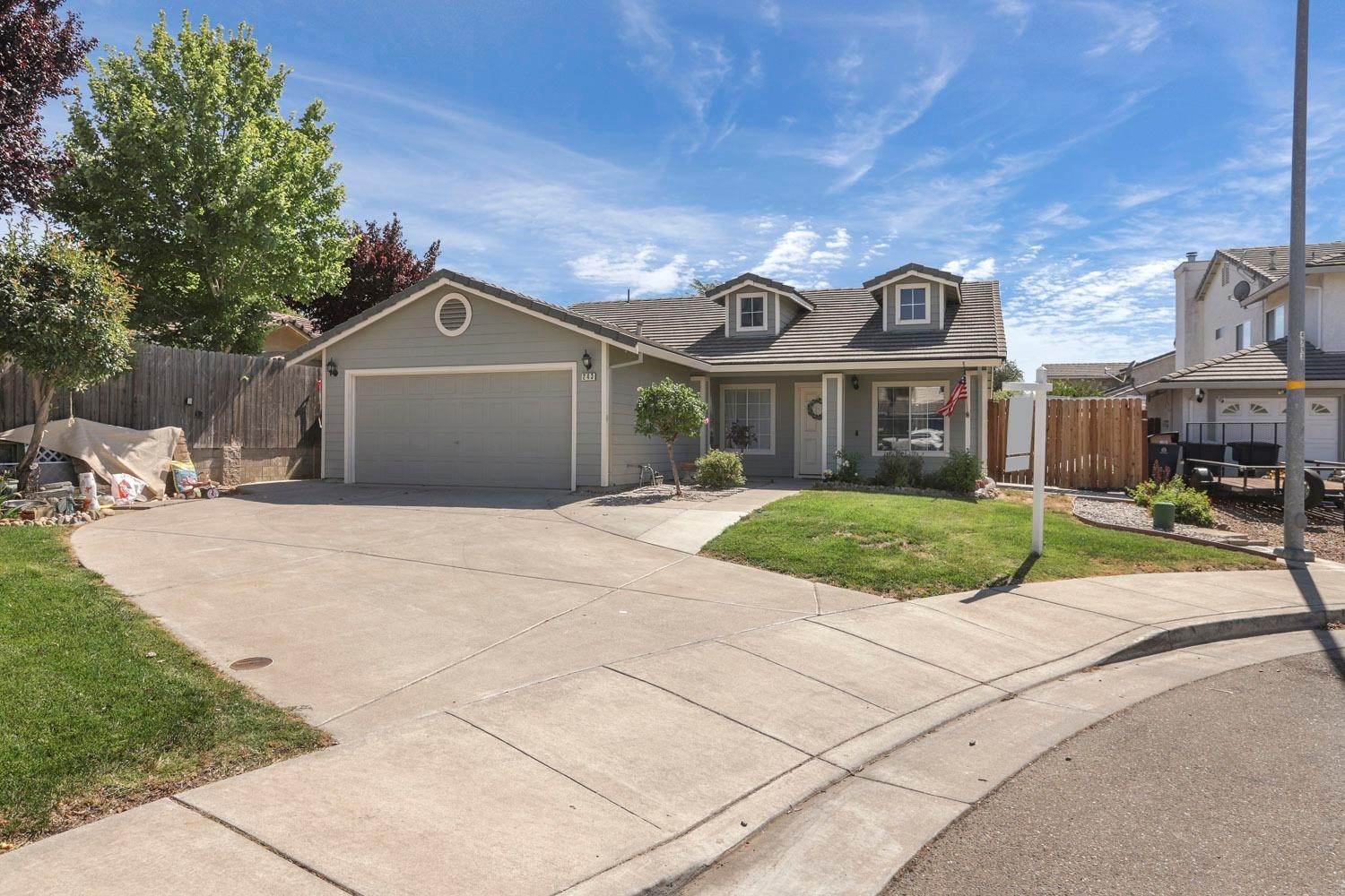 37. Single Family Homes for Active at 243 Lauriana Lane Tracy, California 95376 United States