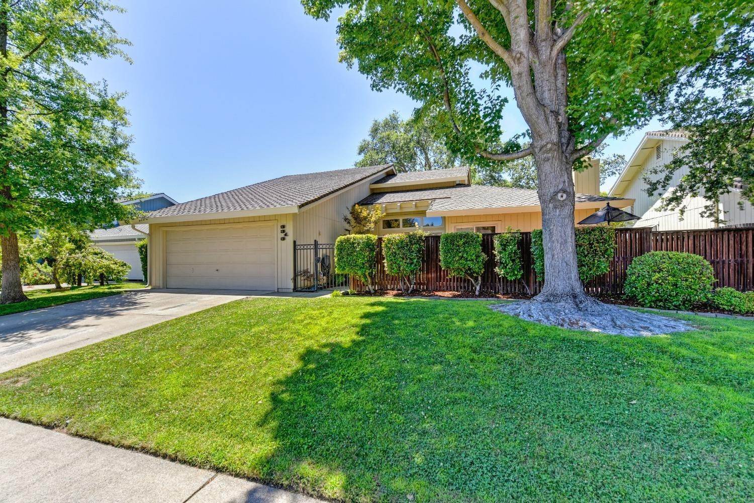 3. Single Family Homes for Active at 3313 Oak Stream Court Carmichael, California 95608 United States