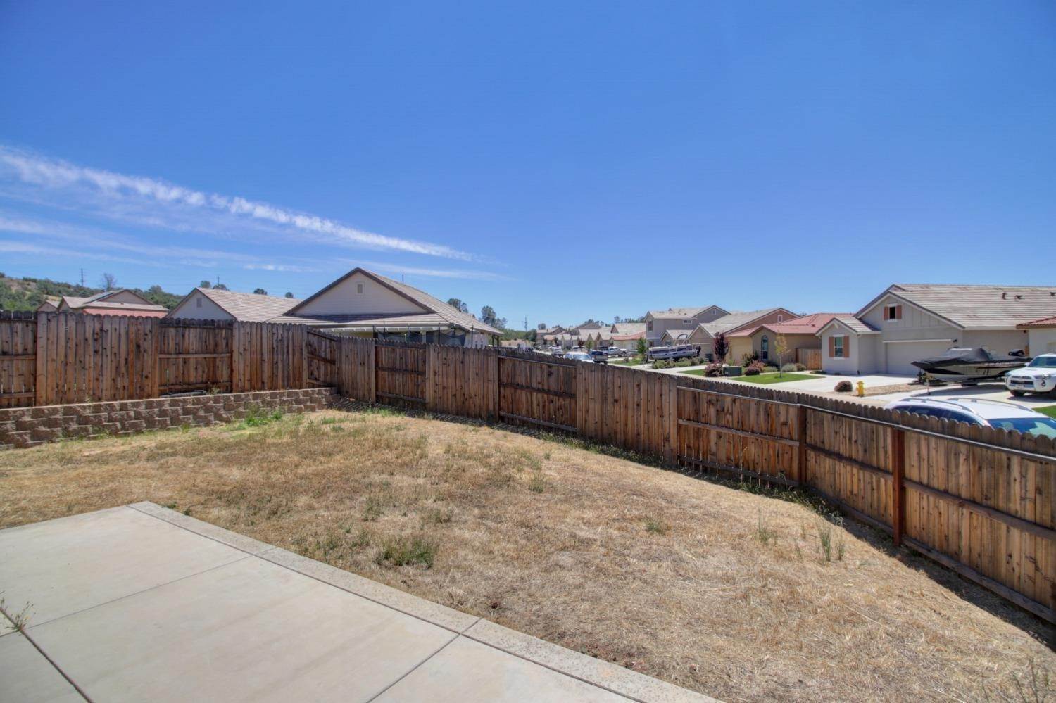 33. Single Family Homes for Active at 518 Dandelion Drive Ione, California 95640 United States