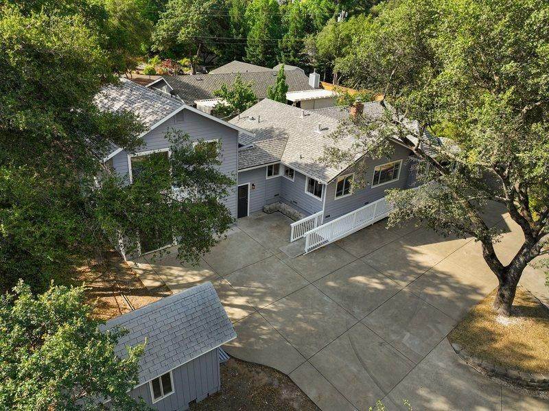 37. Single Family Homes for Active at 737 Cresta Court El Dorado Hills, California 95762 United States
