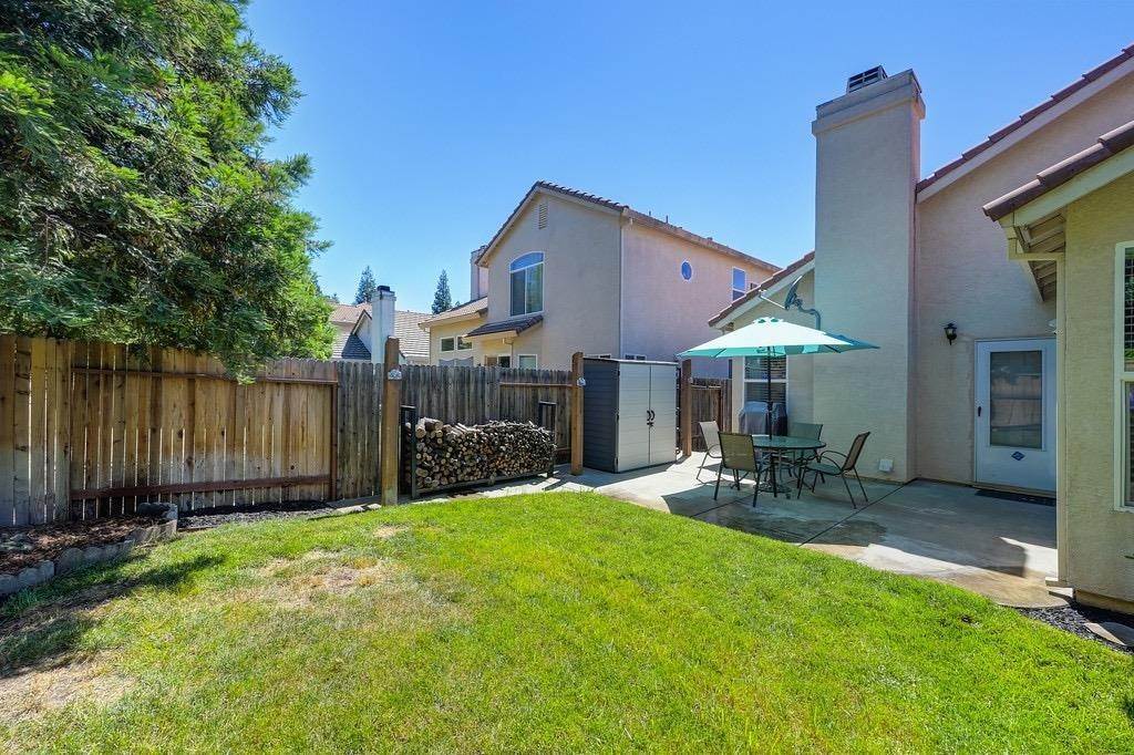 23. Single Family Homes for Active at 1724 Magenta Drive Roseville, California 95747 United States