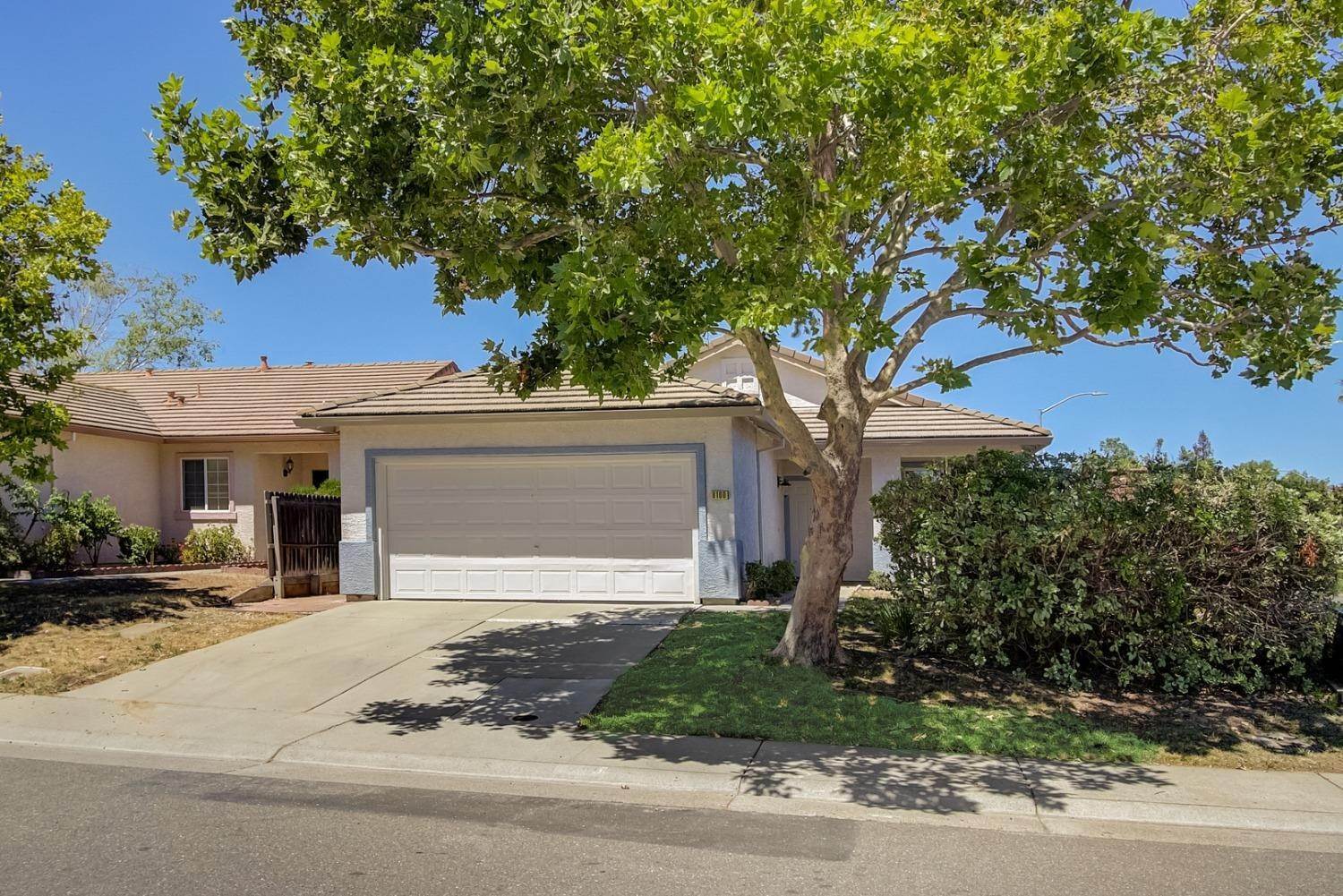 9. Single Family Homes for Active at 8100 Arnside Way Sacramento, California 95829 United States