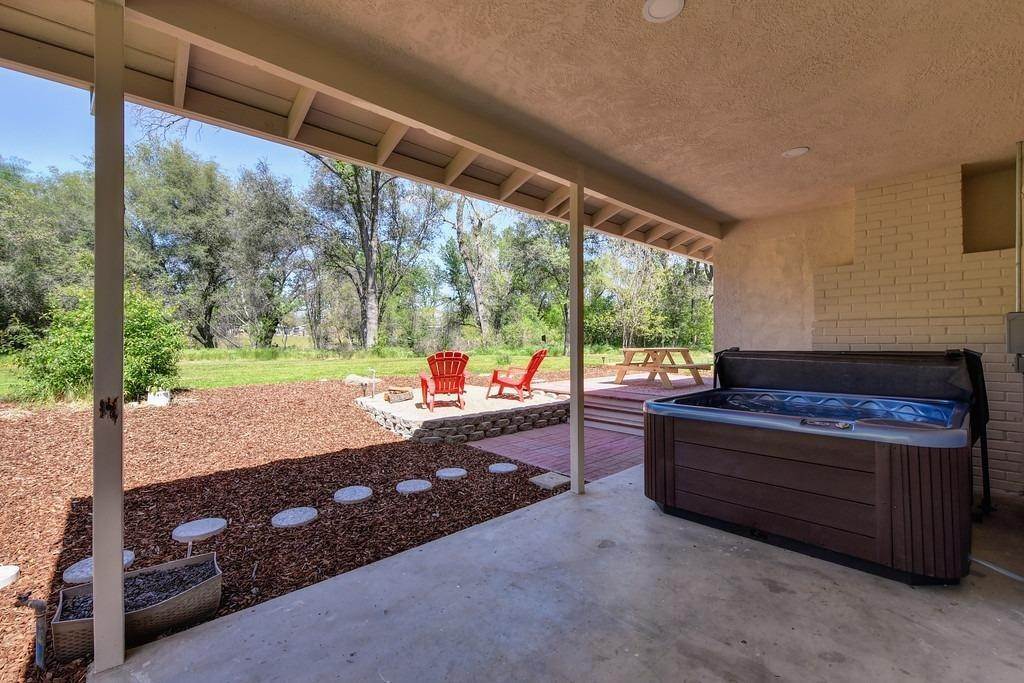 20. Single Family Homes for Active at 7341 Ronnie Lane Loomis, California 95650 United States