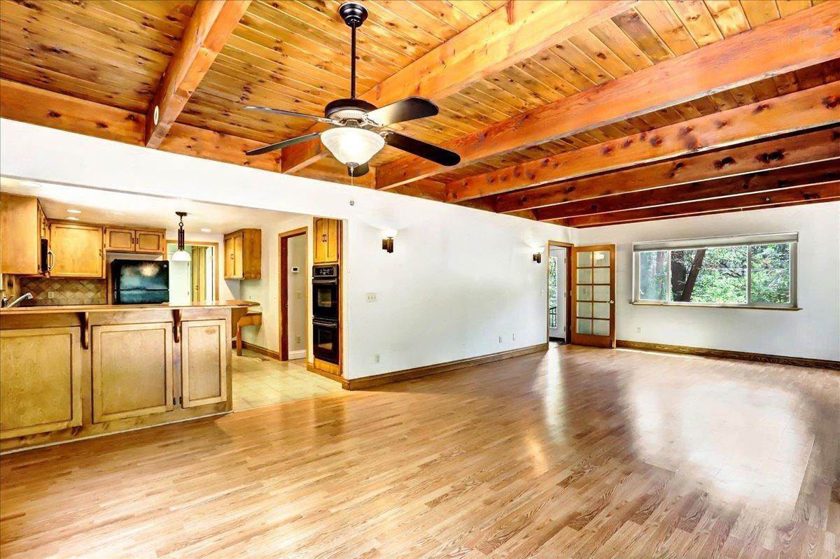 5. Single Family Homes for Active at 14860 Brush Creek Court Nevada City, California 95959 United States