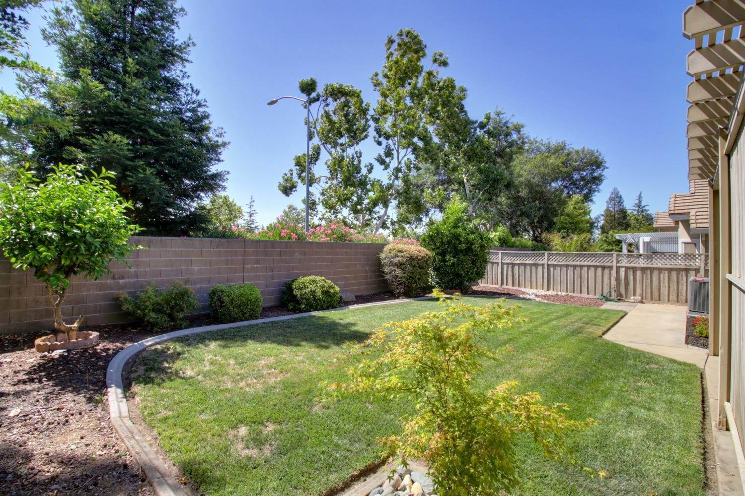 30. Single Family Homes for Active at 5201 Dreamgarden Loop Roseville, California 95747 United States