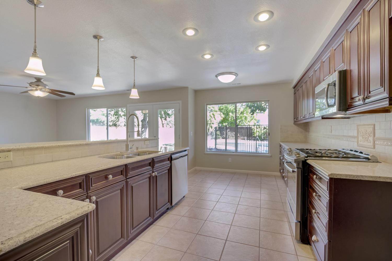 6. Single Family Homes for Active at 1241 Claremont Court Tracy, California 95376 United States