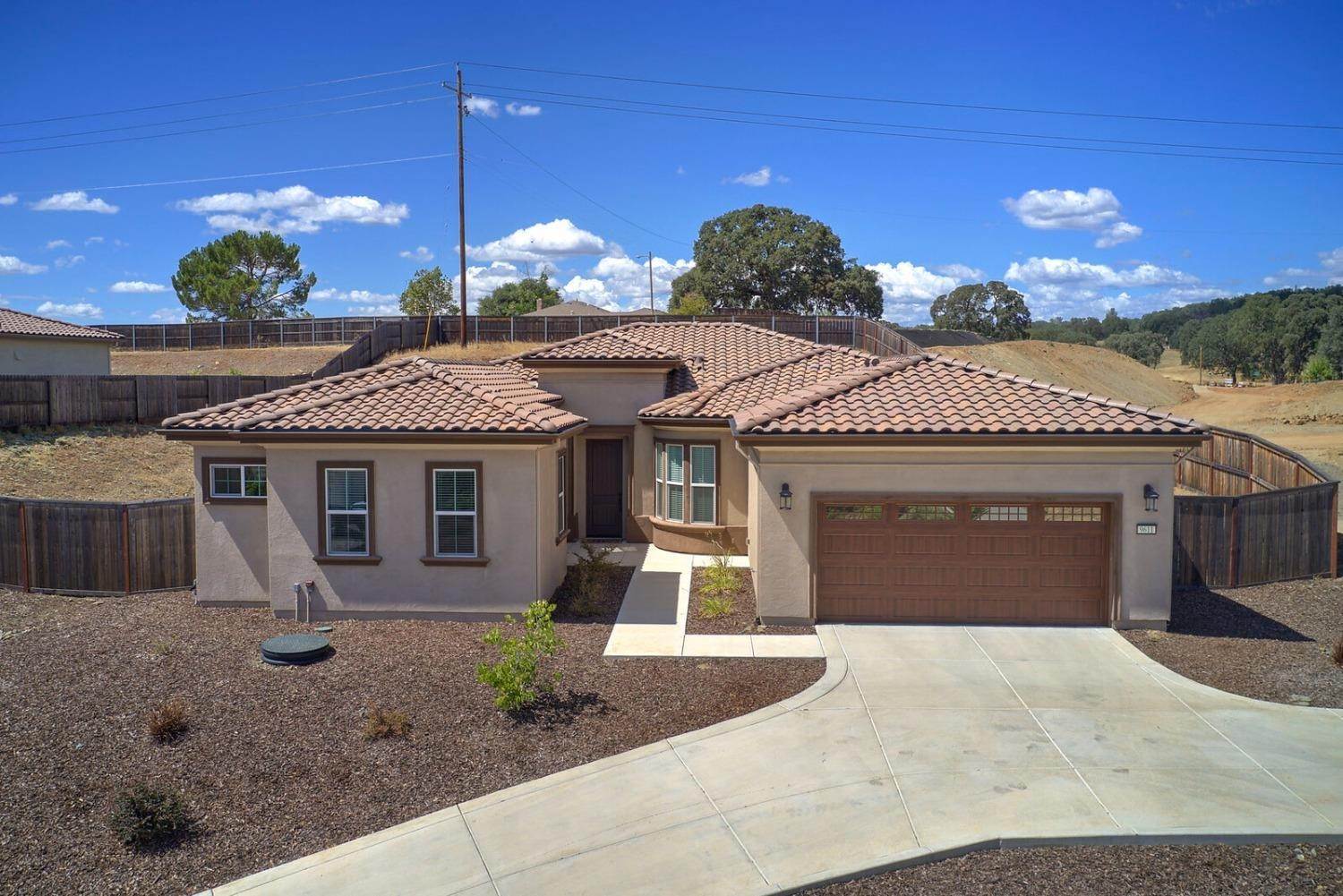 25. Single Family Homes for Active at 9611 Pamela Street El Dorado Hills, California 95762 United States