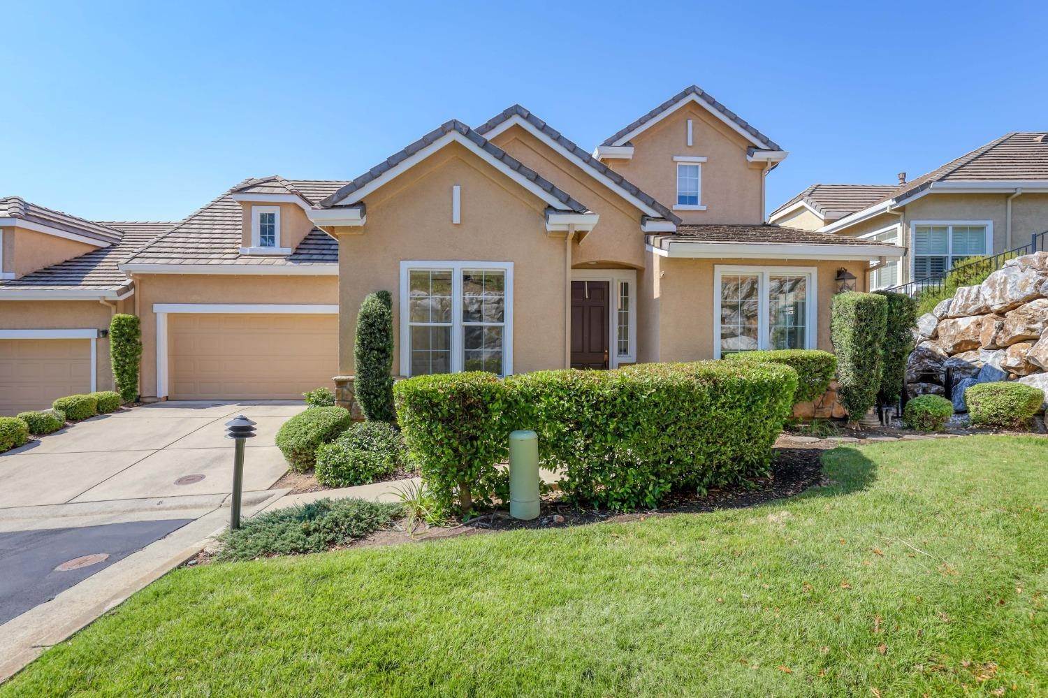 7. Single Family Homes for Active at 3746 Park Drive El Dorado Hills, California 95762 United States