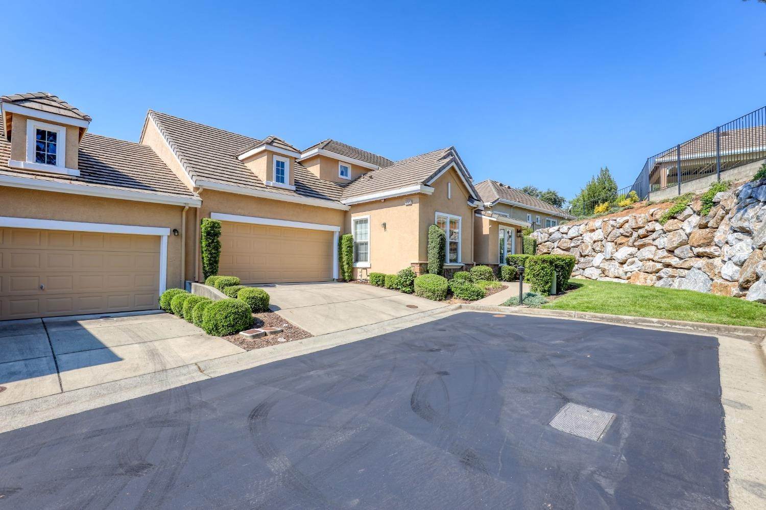 5. Single Family Homes for Active at 3746 Park Drive El Dorado Hills, California 95762 United States