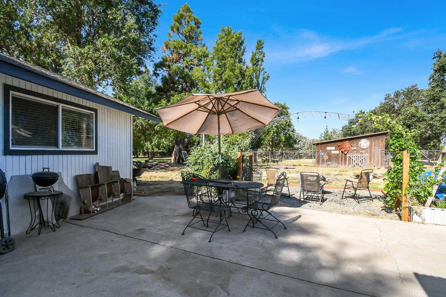 41. Single Family Homes for Active at 1889 W Biggs Gridley Road Gridley, California 95948 United States