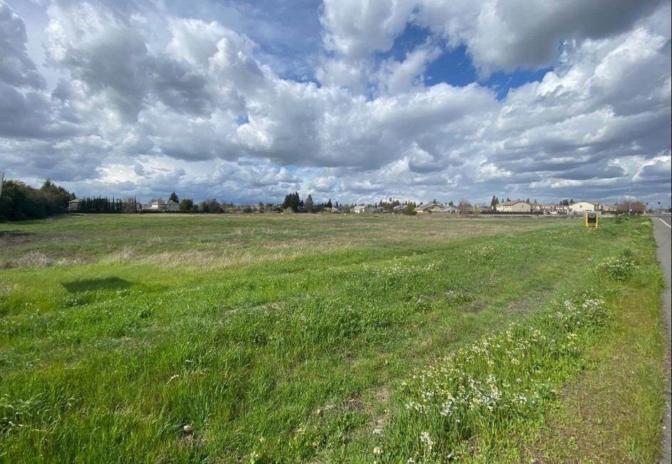 5. Land for Active at 8740 Bruceville Road Elk Grove, California 95823 United States
