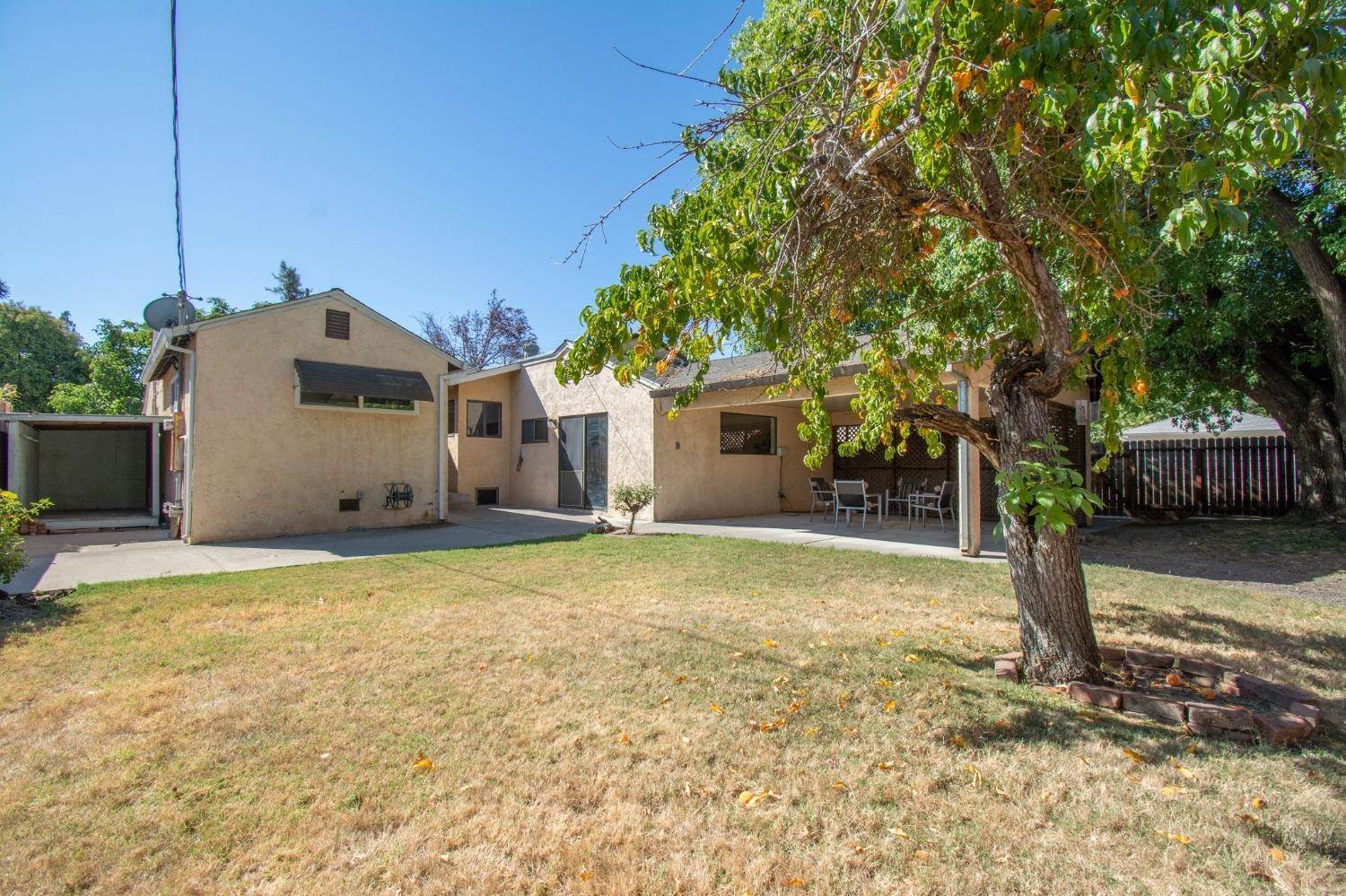 29. Single Family Homes for Active at 1506 Maryland Avenue West Sacramento, California 95691 United States