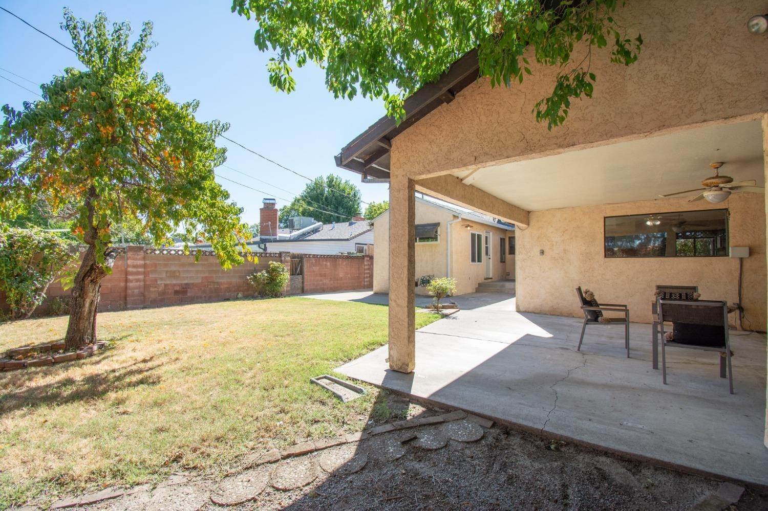 30. Single Family Homes for Active at 1506 Maryland Avenue West Sacramento, California 95691 United States