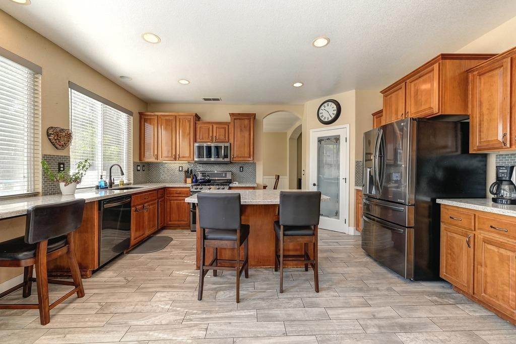 14. Single Family Homes for Active at 835 Glasgow Lincoln, California 95648 United States