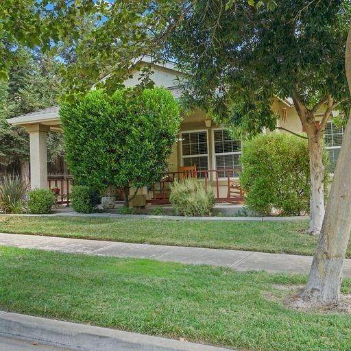 39. Single Family Homes for Active at 439 N Maag Oakdale, California 95361 United States