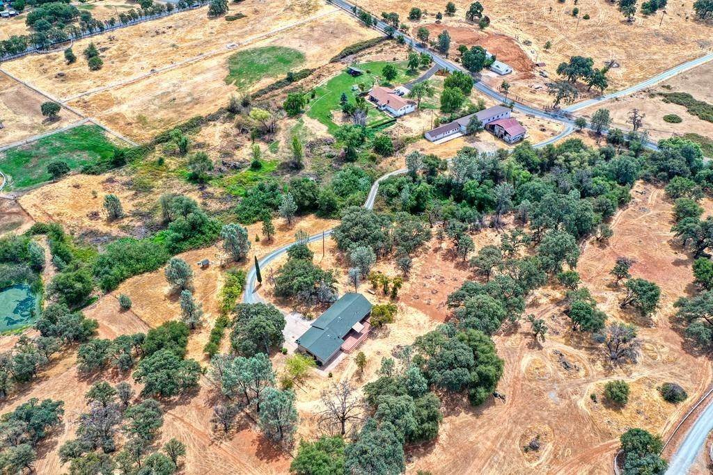10. Single Family Homes for Active at 13076 Garden Bar Road Grass Valley, California 95949 United States