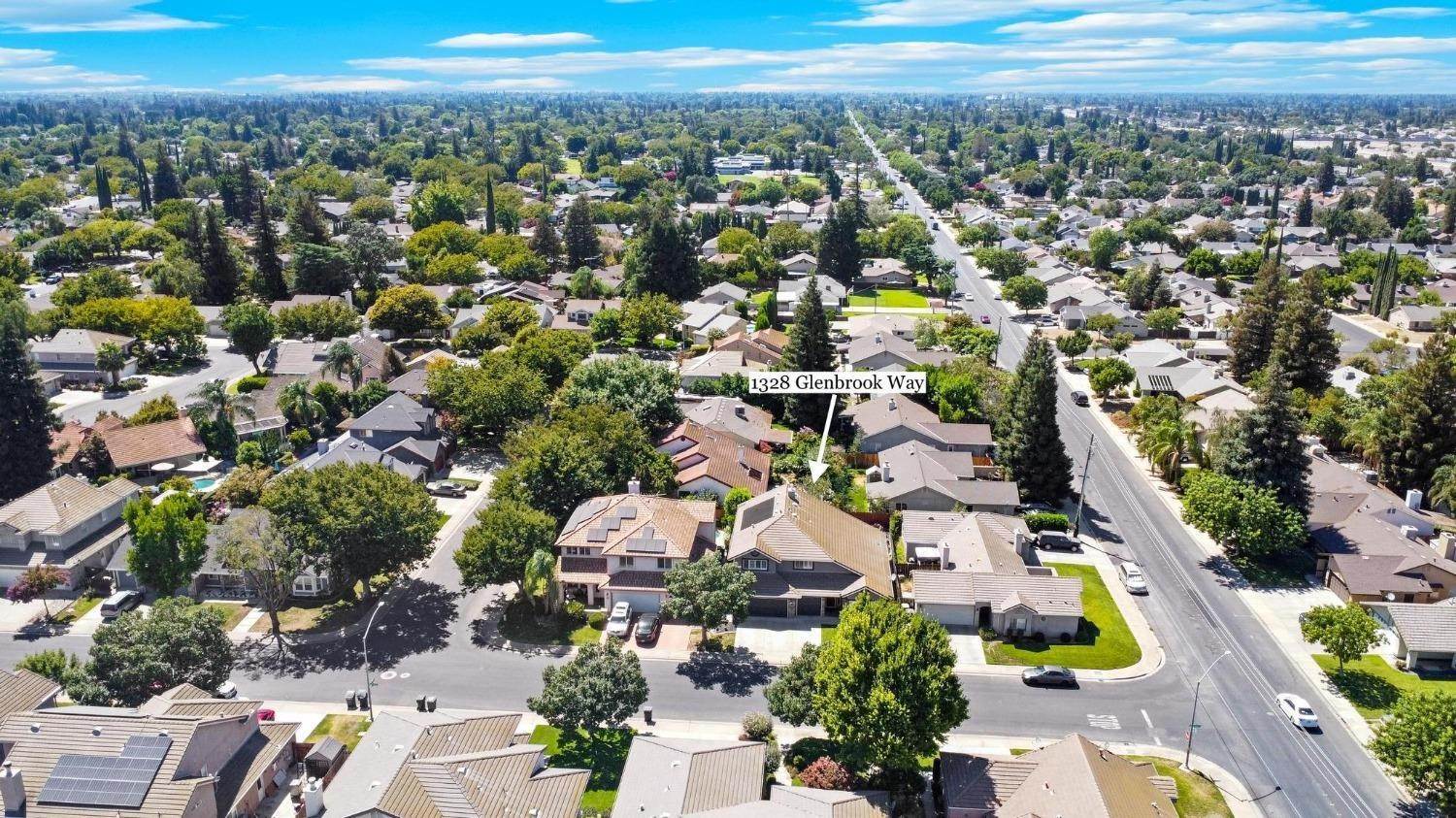 39. Single Family Homes for Active at 1329 Glenbrook Way Modesto, California 95355 United States