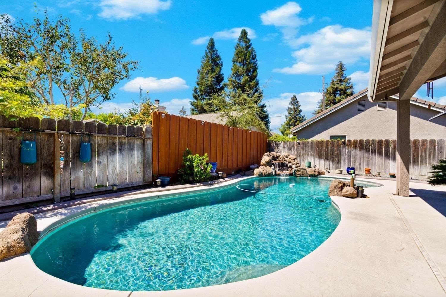 34. Single Family Homes for Active at 1329 Glenbrook Way Modesto, California 95355 United States