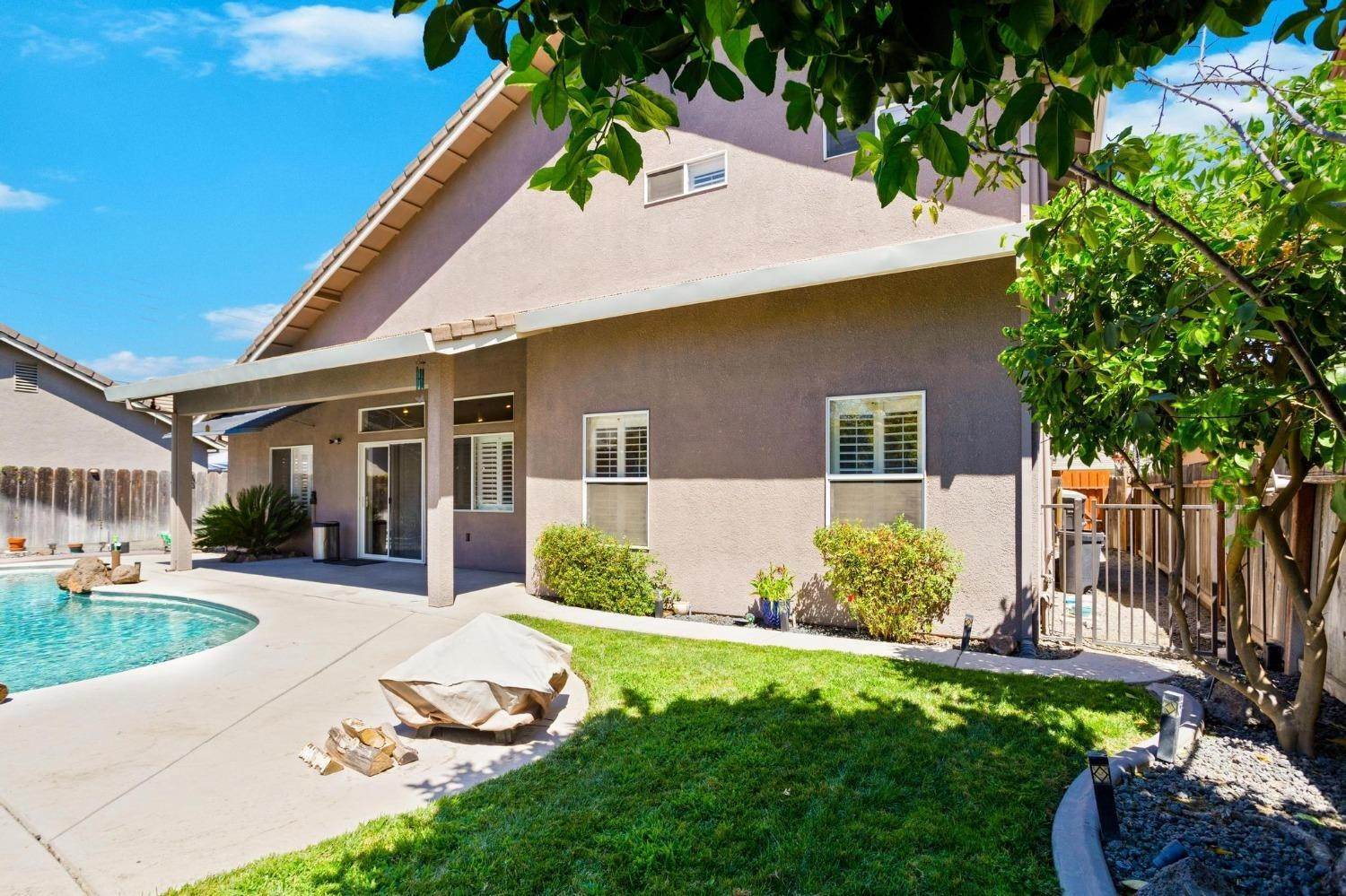 35. Single Family Homes for Active at 1329 Glenbrook Way Modesto, California 95355 United States
