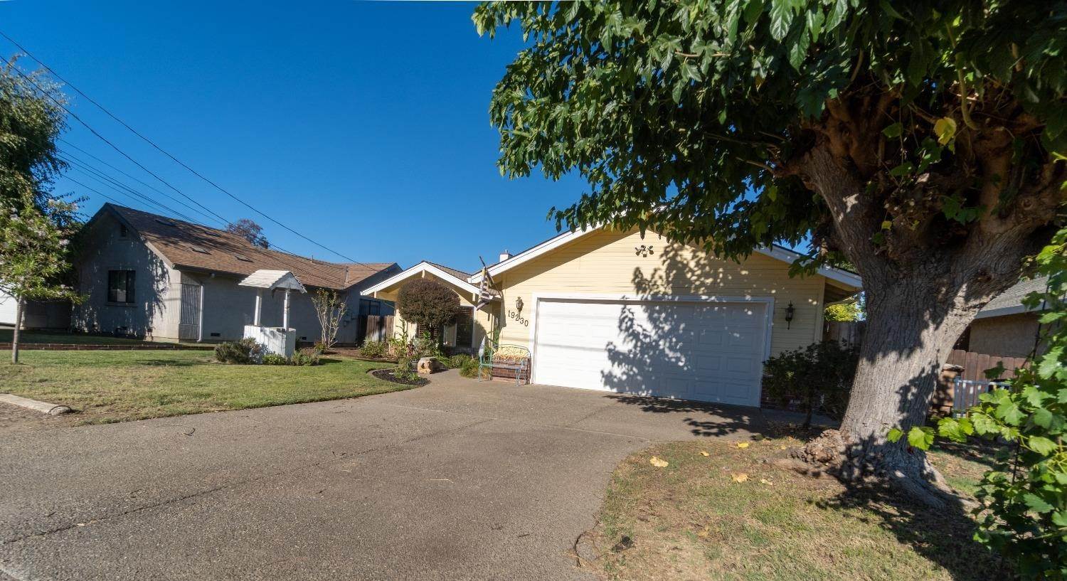 4. Single Family Homes for Active at 19230 Perryman Road Lodi, California 95242 United States