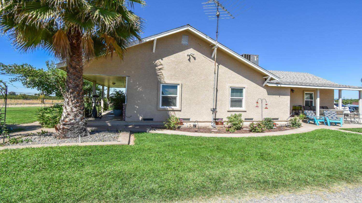 4. Single Family Homes 为 销售 在 7337 Gilbert Road Oakdale, 加利福尼亚州 95361 美国
