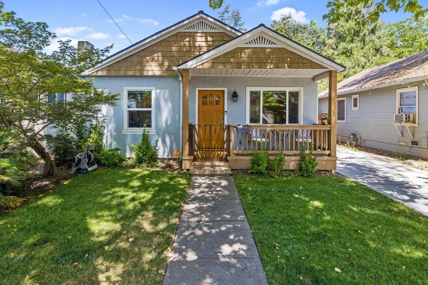 Single Family Homes for Active at 841 7th Avenue Sacramento, California 95818 United States
