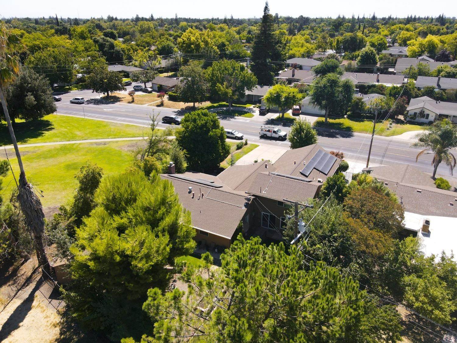 40. Single Family Homes for Active at 2239 W Benjamin Holt Drive Stockton, California 95207 United States