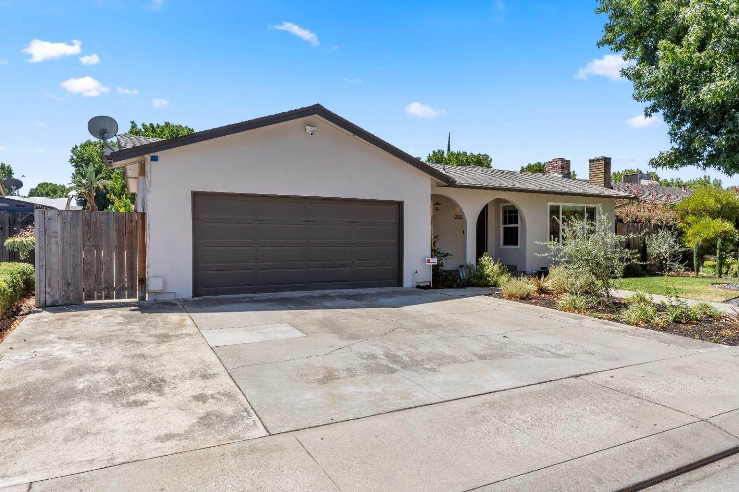 2. Single Family Homes for Active at 2312 Mcritchie Way Modesto, California 95355 United States