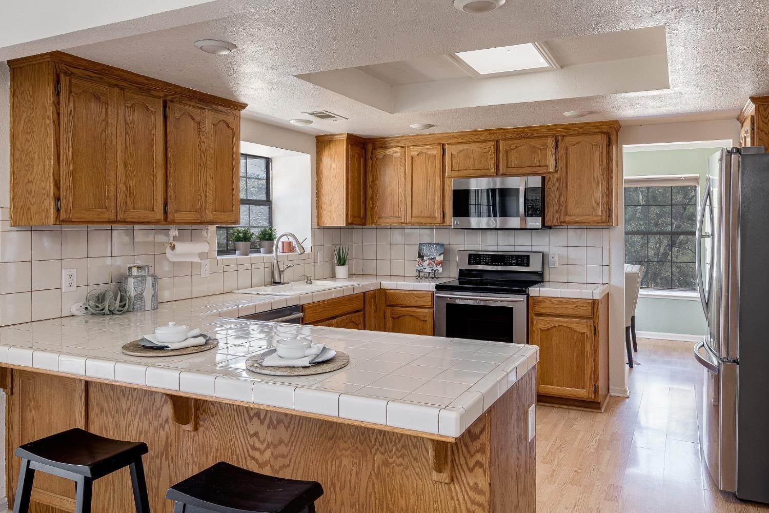 10. Single Family Homes 为 销售 在 1615 Needmore Drive Shingle Springs, 加利福尼亚州 95682 美国
