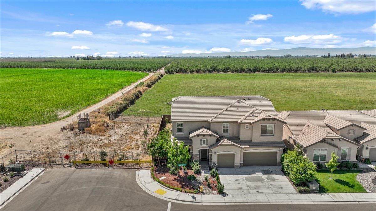 5. Single Family Homes for Active at 958 Lavender Street Manteca, California 95337 United States