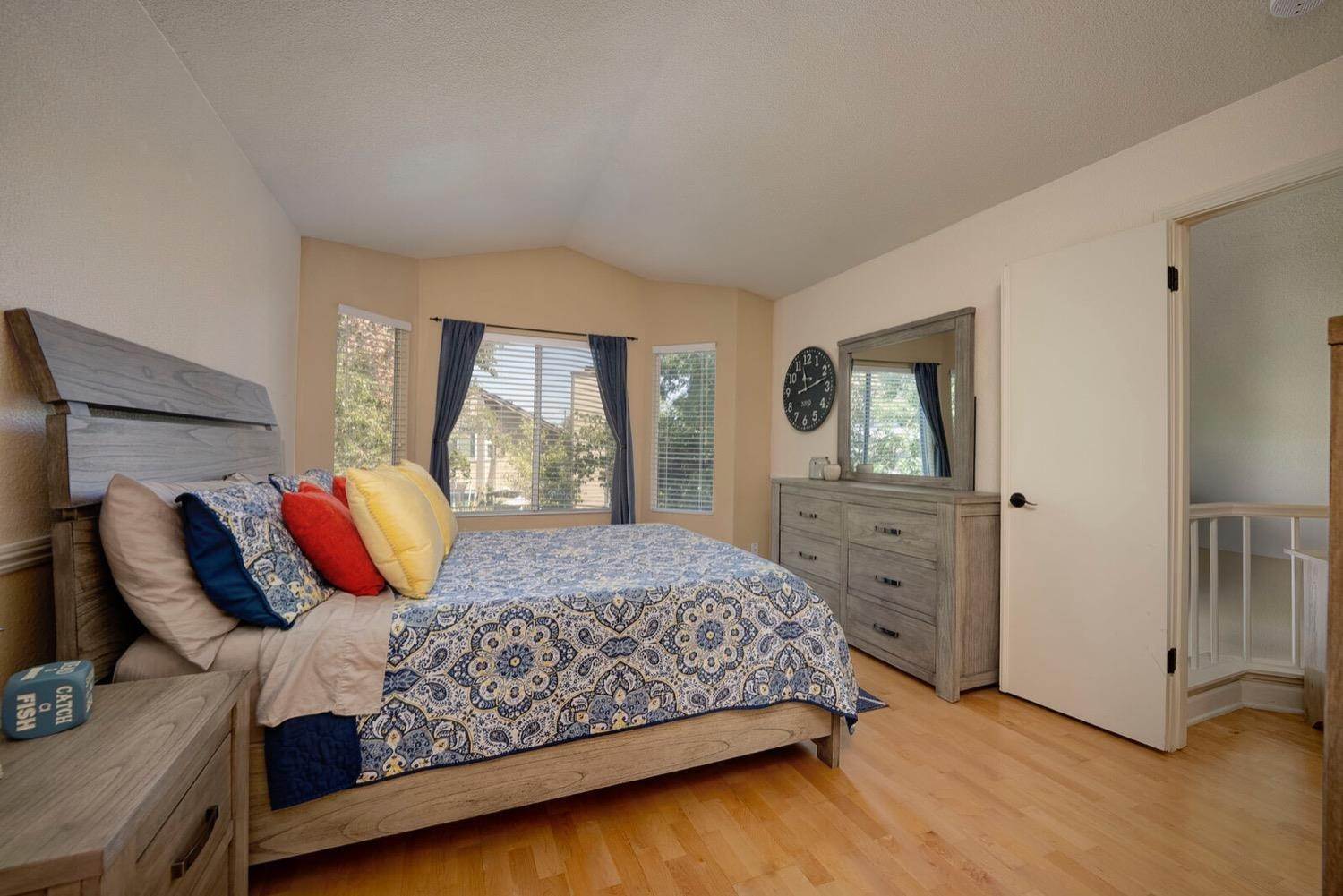 18. Single Family Homes for Active at 4643 Shade Tree Way Antelope, California 95843 United States