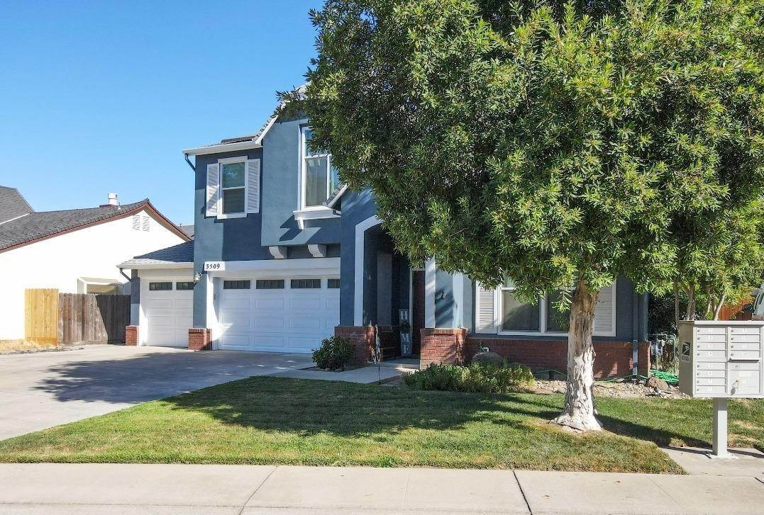 4. Single Family Homes 为 销售 在 3509 Gisborne Modesto, 加利福尼亚州 95355 美国