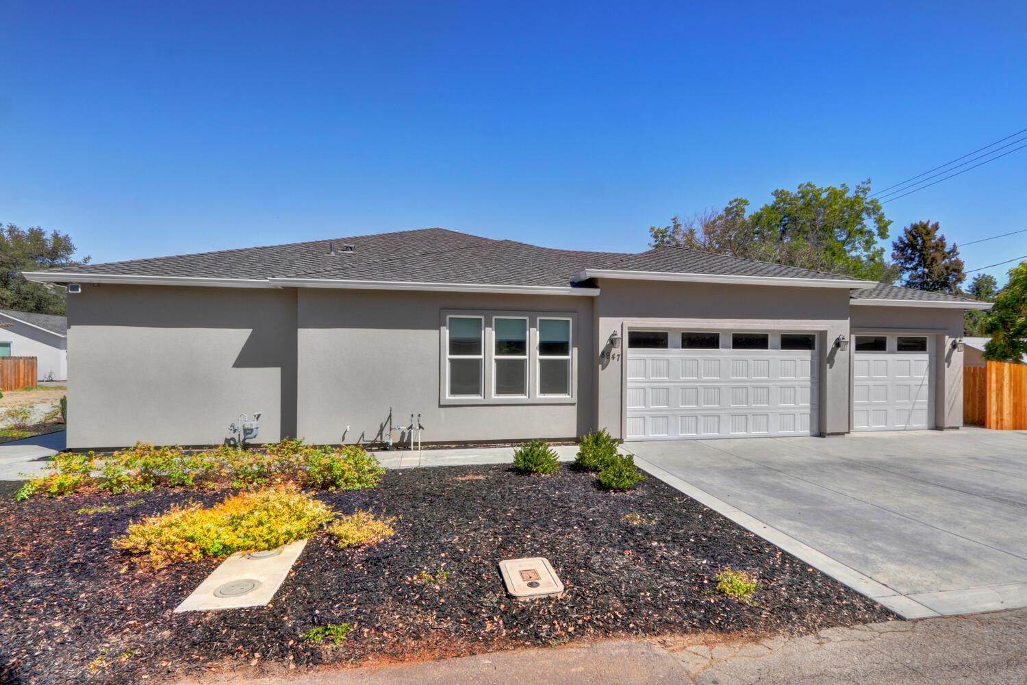 28. Single Family Homes for Active at 8947 Coan Lane Orangevale, California 95662 United States
