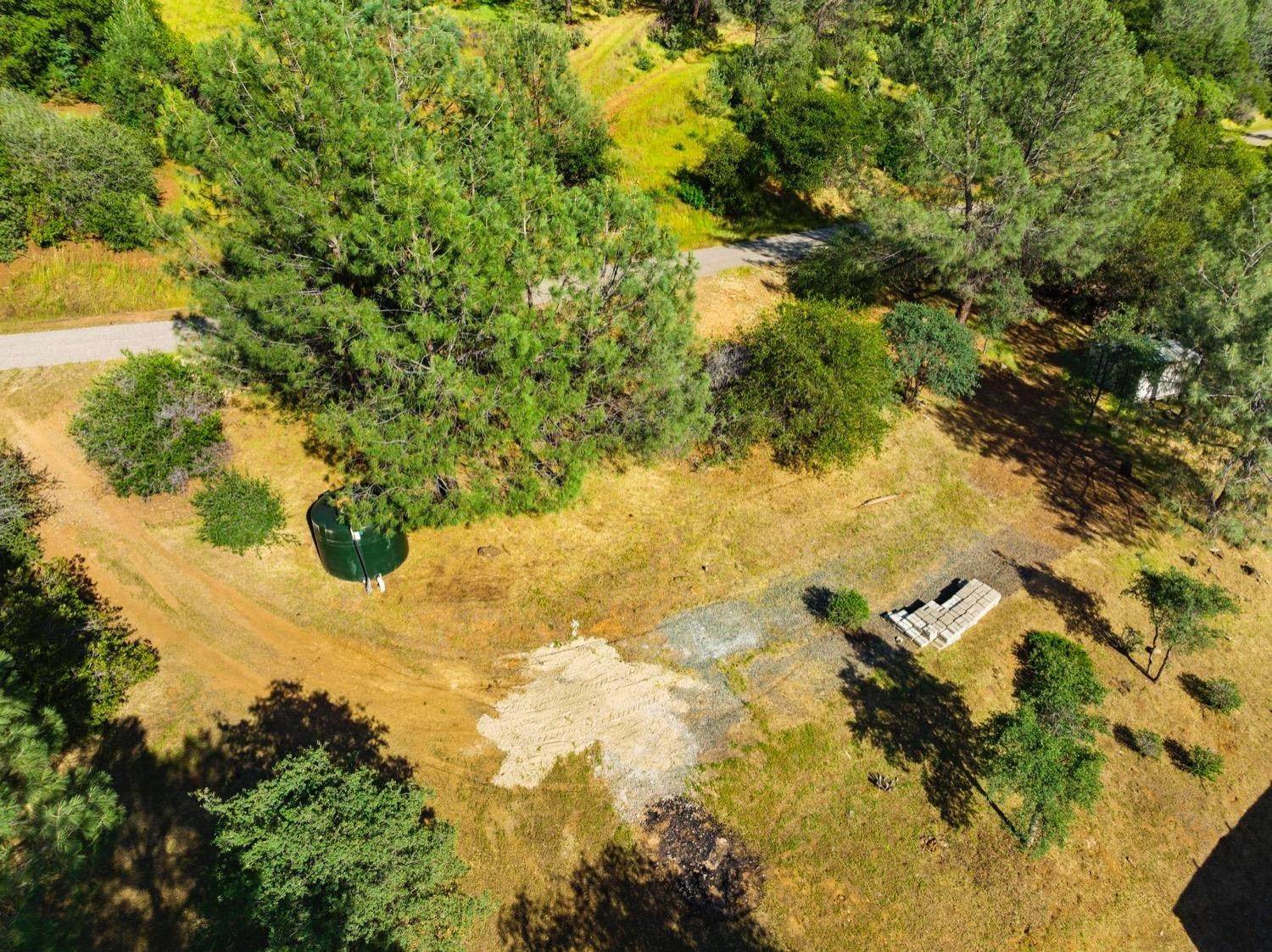 30. Single Family Homes for Active at 10355 Oak Canyon Drive Penn Valley, California 95946 United States